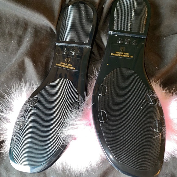 Pink Fur Slides Size 9 - Picture 4 of 4